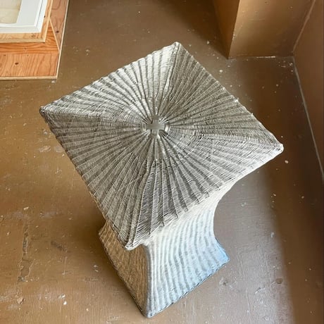 USED WIRE STAND