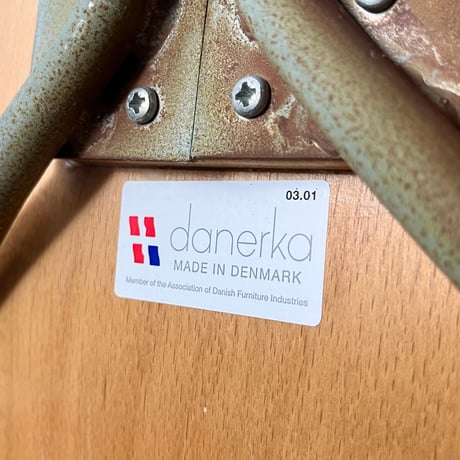 USED “DANERKA / RONDO” STEEL LEG WOODEN ARM CHAIR