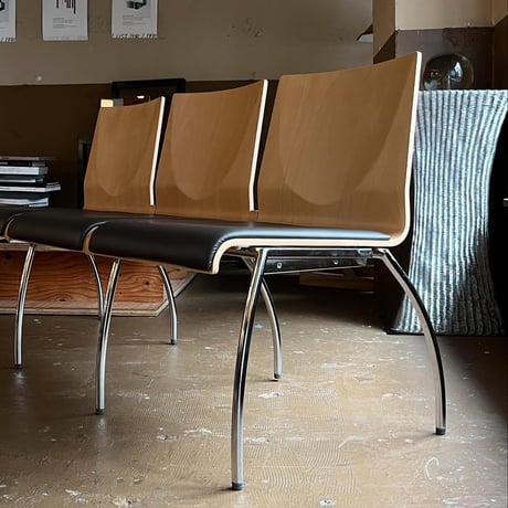 JAPAN USED "KOKUYO" 3P WOODEN METAL LEG BENCH