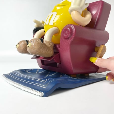 USED "M&M'S / LA-Z-BOY" CANDY DISPENSER