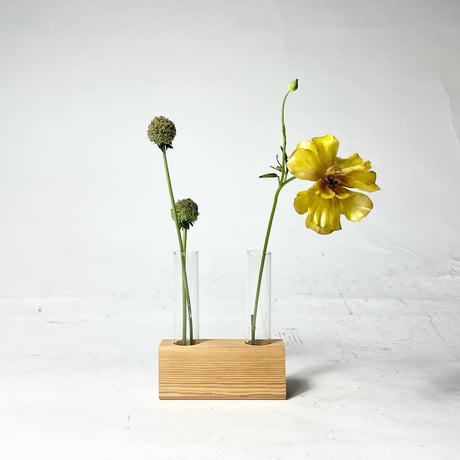 USED WOODEN STAND GLASS FLOWER VASE