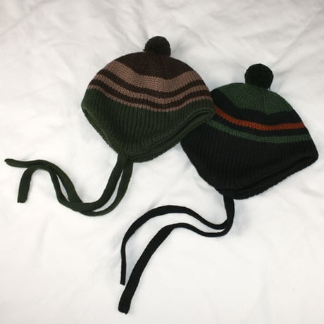 COMFORTABLE REASON "Ear Flap Knit Cap"