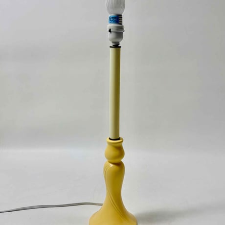 VINTAGE CANDLE SHAPED TABLE LAMP