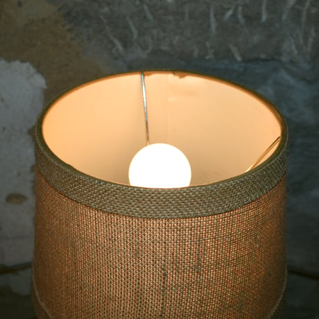 LINEN SHADE  POTTERY TABLE LAMP