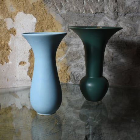 POTTERY FLOWER VASES