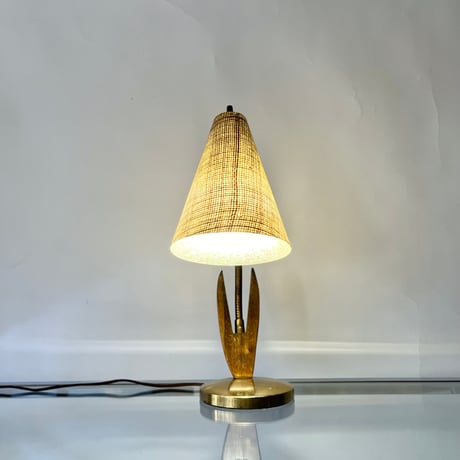 VINTAGE 50-60’s FIBERGLASS SHADE WOODEN & METAL TABLE LAMP