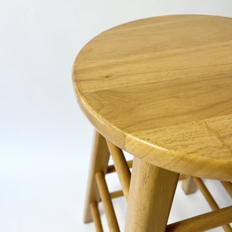 USED WOODEN HI-STOOL