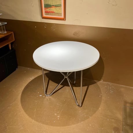 USED STAINLESS LEG WOODEN TOP BOARD DINNING TABLE