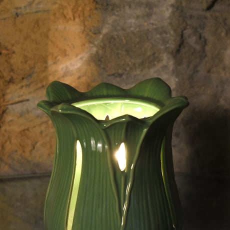 PLANT TYPE TABLE LAMP
