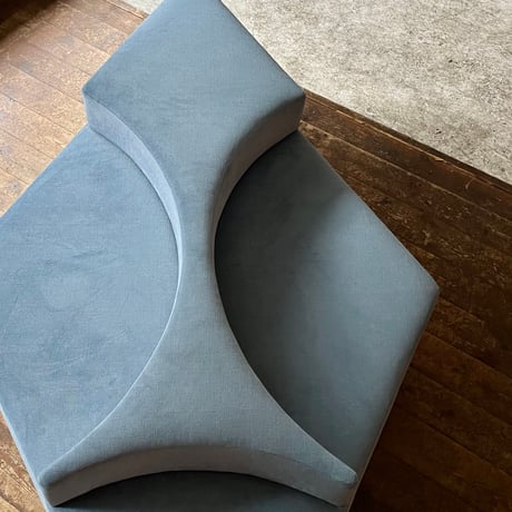 USED DIAMOND SHAPE DESIGN SOFA
