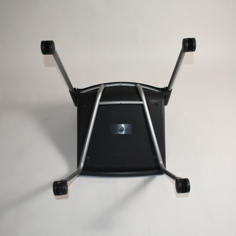 USED FOLDING CARRY CHAIR