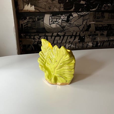 VINTAGE 50’S MID-CENTURY LEAF MOTIF CERAMIC TABLE LAMP