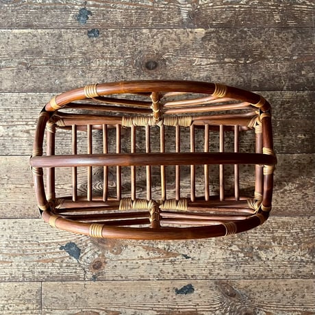 USED RATTAN MAGAZINE RACK