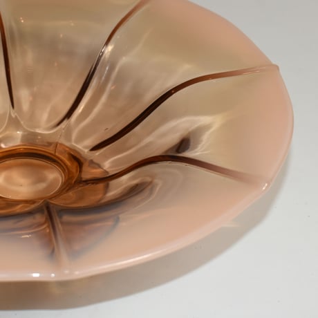 VINTAGE GLASS ART BOWL