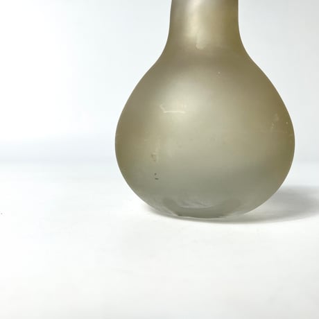 USED GLASS BOTTLE FLOWER VASE