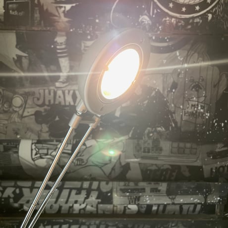 USED FLOOR LAMP