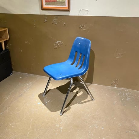 USED “VIRCO / 9000 CHAIR” STACKING CHAIR