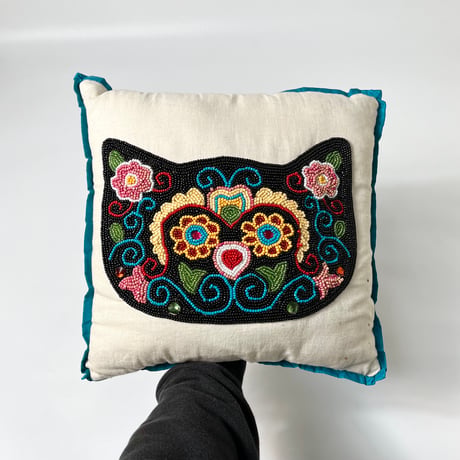 USED CAT MOTIF BEADS EMBROIDERY COTTON CUSHION