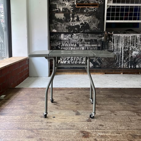 USED "YANAGIYA" BUTTERFLY CARRY DESK