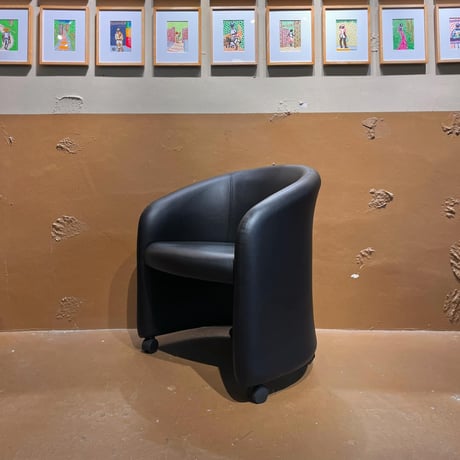 USED PVC SEAT CARRY ARMCHAIR