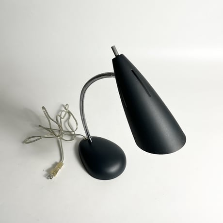 JAPAN USED IRON TABLE LAMP