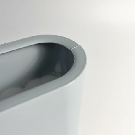 USED PLASTIC UMBRELLA STAND