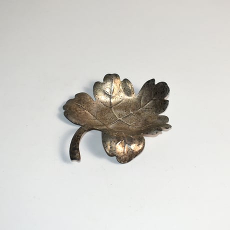 USED BRASS LEAF DESIGN PLATE