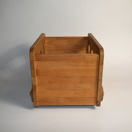 USED WOODEN STORAGE CARRY WAGON
