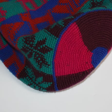 USED HAND KNIT SHOULDER POUCH
