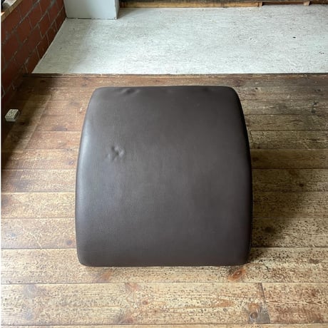 USED VINYL LEATHER METAL LEG OTTOMAN