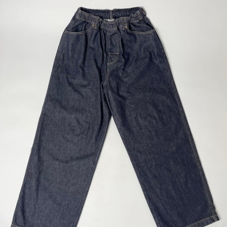 COMFORTABLE REASON "Reactive Dyed Denim"