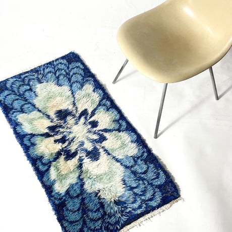 VINTAGE SHAGGY RUG