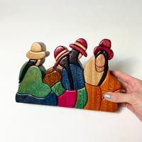 USED WOOD SCULPTURE