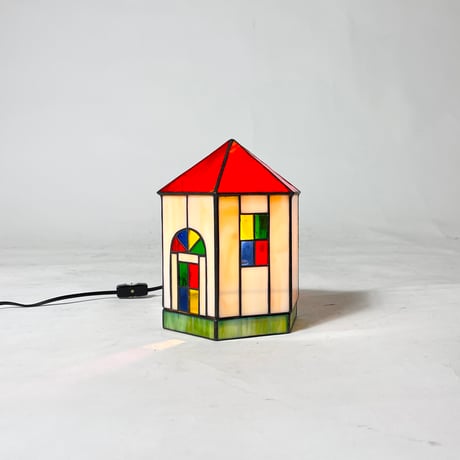 USED STAINED GLASS TABLE LAMP