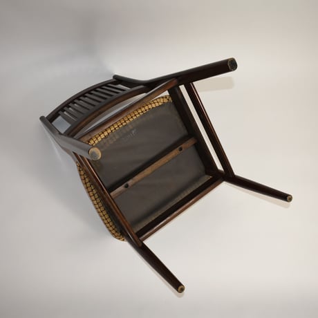 JAPAN USED "KARIMOKU" WOODEN FABRIC CHAIR