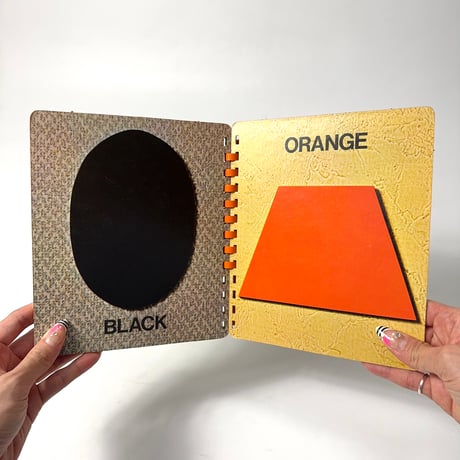 VINTAGE '73 “P&M PUBLISHERS / MY FIRST BOOK OF COLORS”
