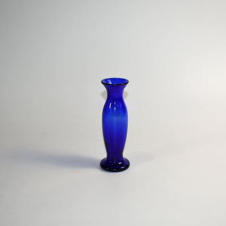USED GLASS FLOWER VASE