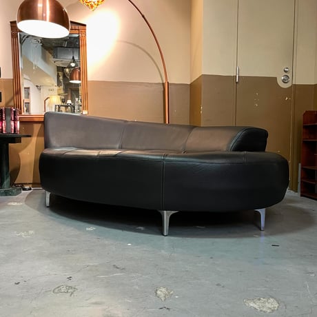 USED IRON LEG GENUINE LEATHER DESIGN SOFA