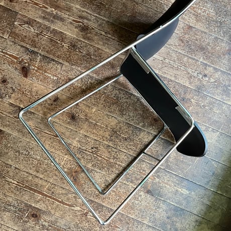 USED “HOWE / 40/4 SIDE CHAIR” BY DAVID ROWLAND