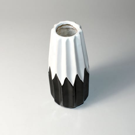 USED PLASTIC HAND PAINTED FLOWER VASE