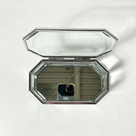 USED ACRYLC JEWELRY BOX