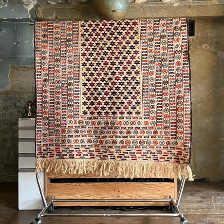 VINTAGE PAKISTAN RUG