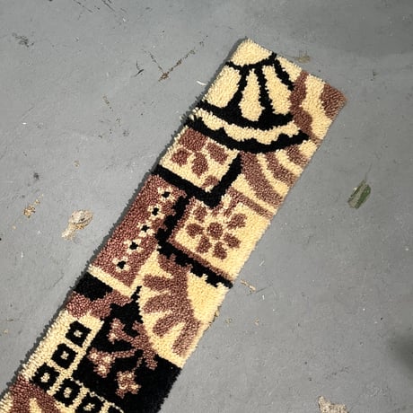 VINTAGE HANDMADE RUG
