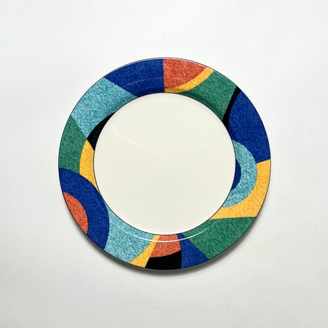 USED "VICTORIA & BEALE" PORCELAIN PLATE