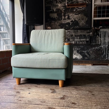 USED WOODEN ARM FABRIC & LEATHER 1P SOFA