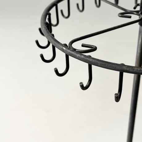 USED ROTATING METAL DISPLAY STAND