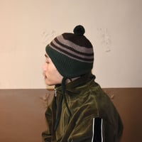 COMFORTABLE REASON "Ear Flap Knit Cap"
