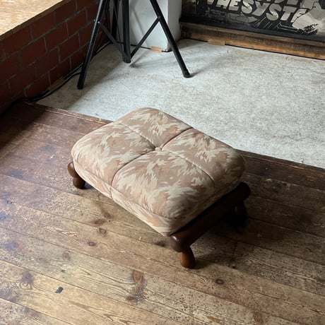 JAPAN USED WOODEN LEG PATTERN FABRIC STOOL