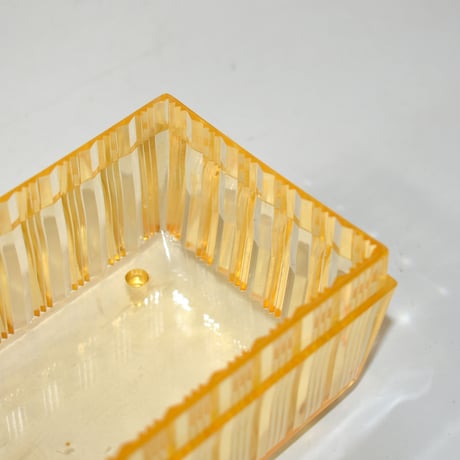 VINTAGE 70'S PLASTIC CASE