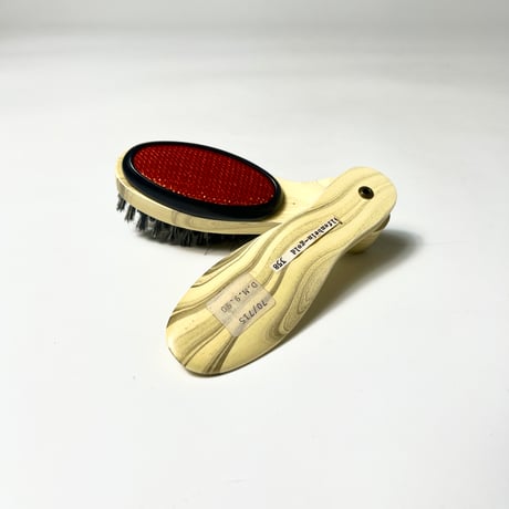 DEAD STOCK 3 IN 1 TRAVEL BRUSH